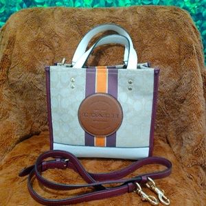 Coach Dempsey Tote 22 in Signature Jacquard with stripe and Coach patch